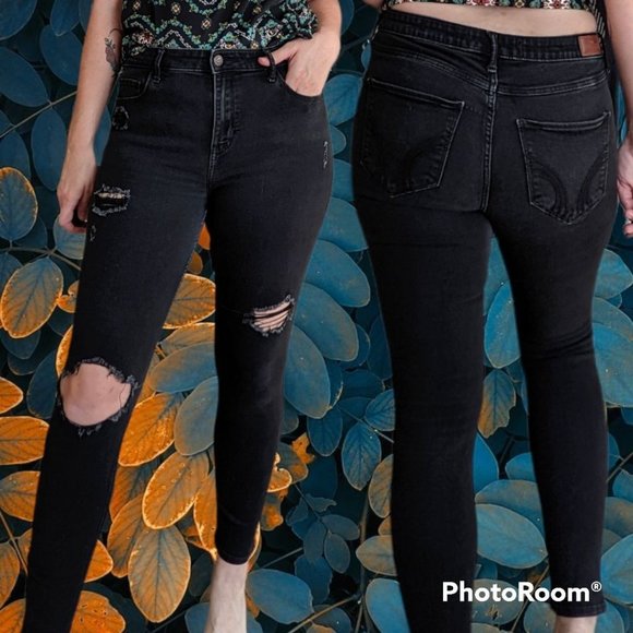 Hollister Denim - Hollister High Rise Super Skinny Black Jeggings Size 15R